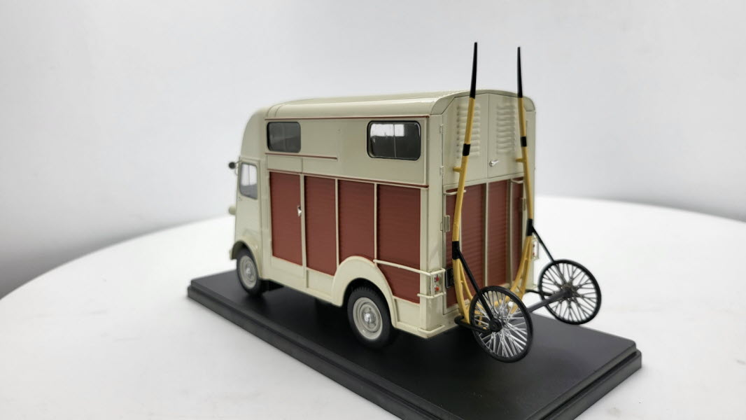 Citroen type H version VAN HEULIEZ - DeAgustini 1:24