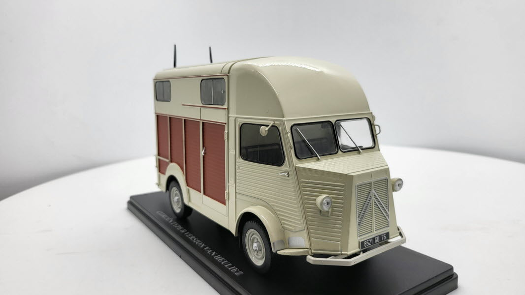 Citroen type H version VAN HEULIEZ - DeAgustini 1:24
