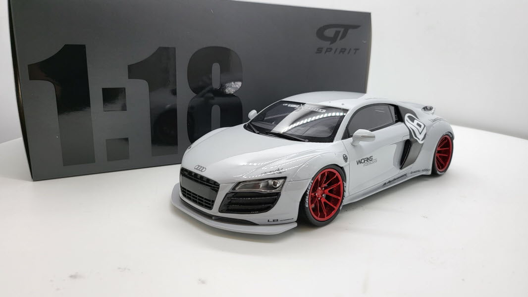 Audi R8 LBWK Licht Grijs GT Spirit 1:18