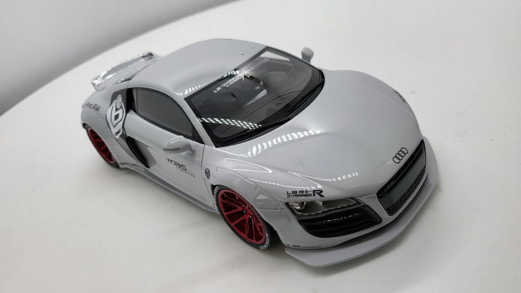 Audi R8 LBWK Licht Grijs GT Spirit 1:18