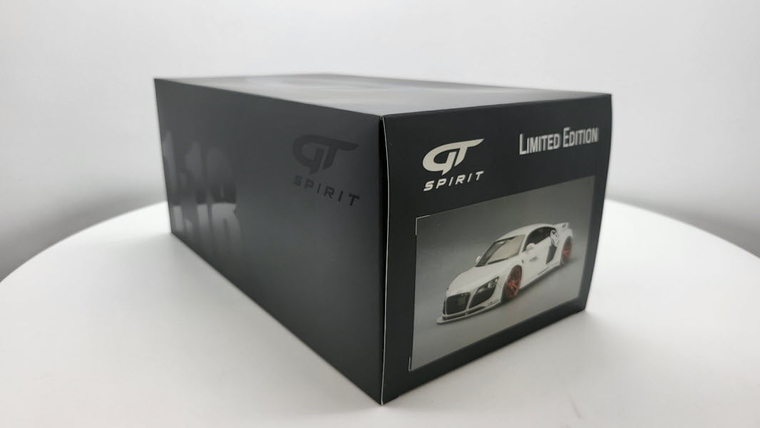 Audi R8 LBWK Licht Grijs GT Spirit 1:18