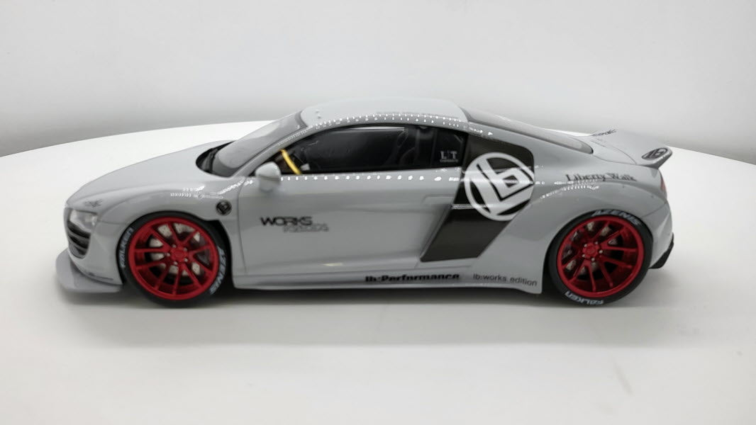 Audi R8 LBWK Licht Grijs GT Spirit 1:18