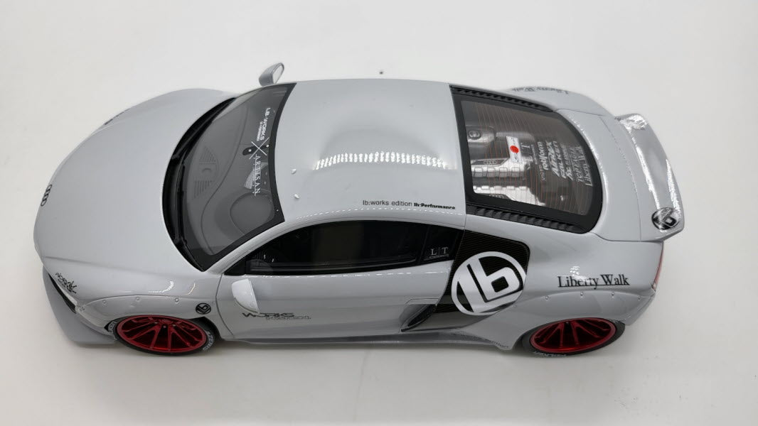 Audi R8 LBWK Licht Grijs GT Spirit 1:18