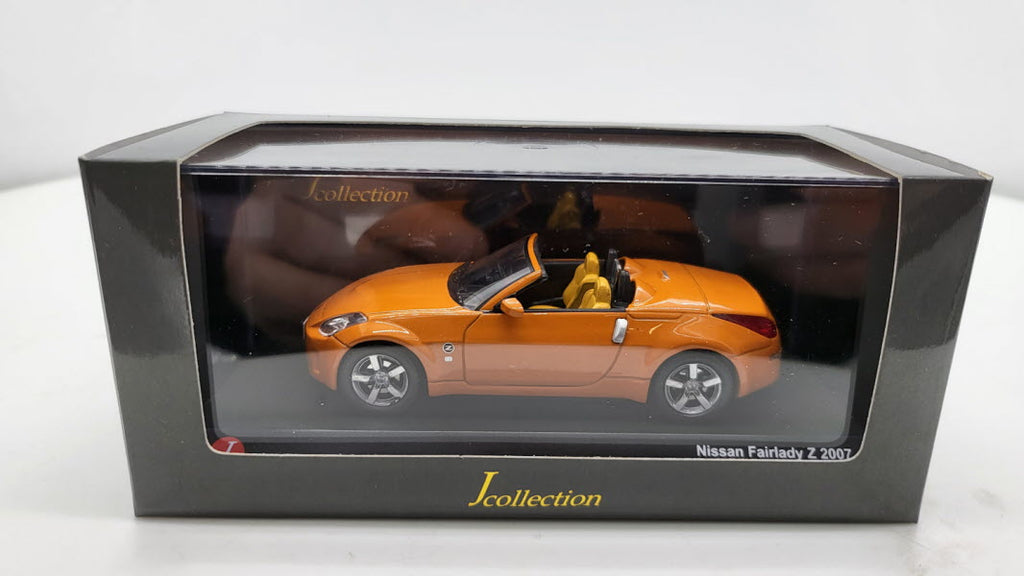 J-Collection Nissan 350Z Fairlady Cabriolet Oranje 2007 - Schaal 1:43
