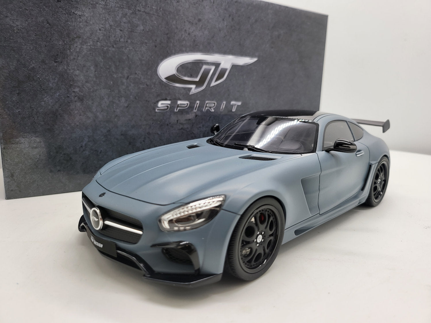 GT-Spirit Mercedes-Benz FAB Design Areion Grey - Schaal 1:18
