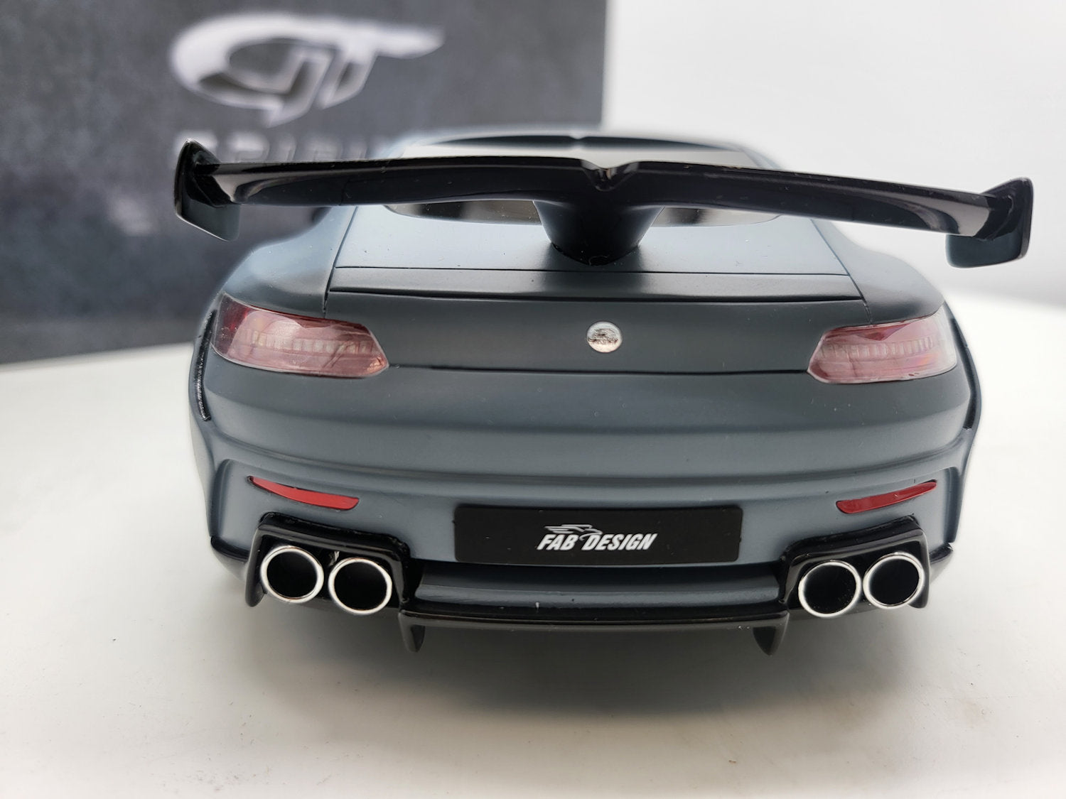 GT-Spirit Mercedes-Benz FAB Design Areion Grey - Schaal 1:18