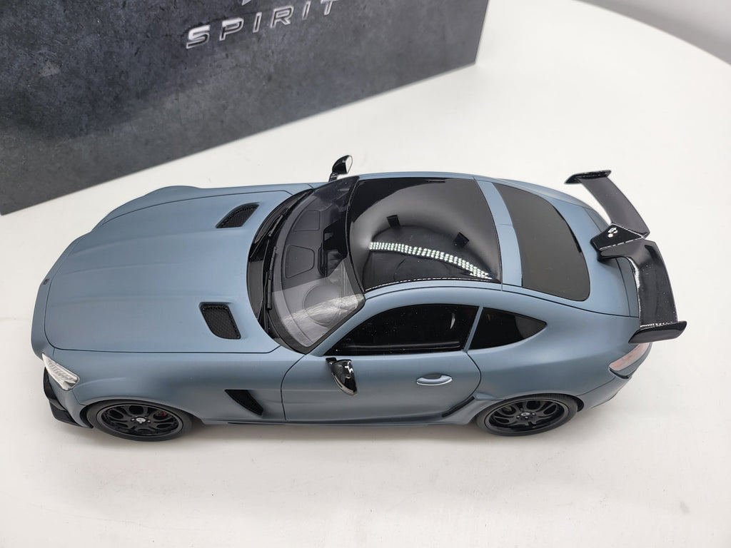 GT-Spirit Mercedes-Benz FAB Design Areion Grey - Schaal 1:18