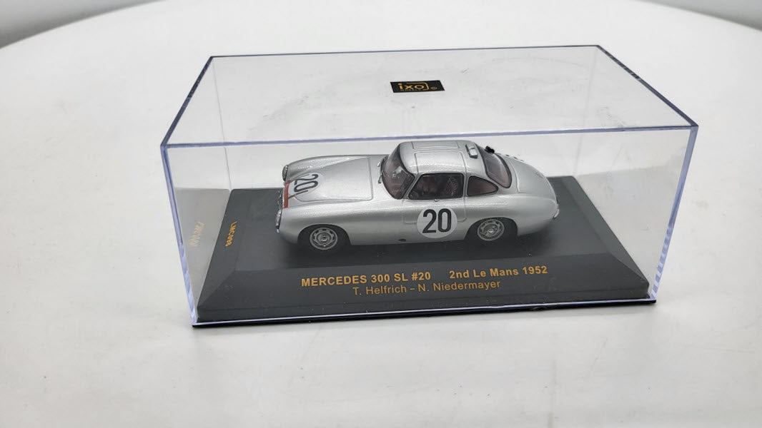 IXO Mercedes-Benz 300 SL #20 Vleugeldeur Le Mans 1952 - Schaal 1:43