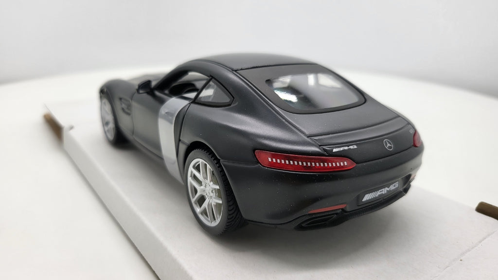 Maisto Mercedes-Benz AMG GT Mat Zwart - Schaal 1:24