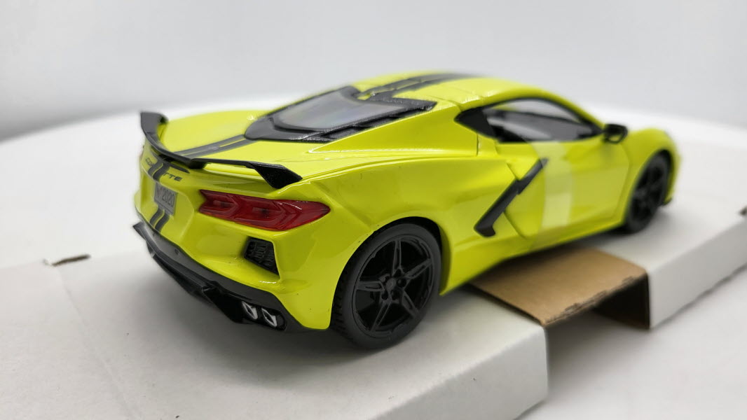 Maisto Chevrolet Corvette Stingray Coupe Z51 Geel 2020 - Schaal 1:24