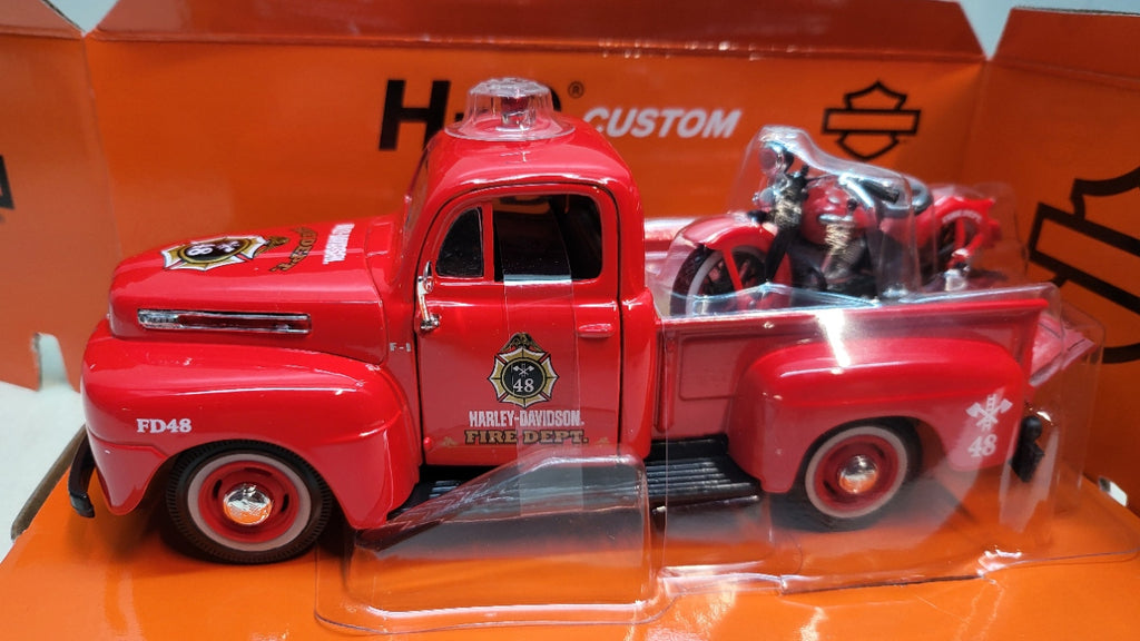 Maisto Ford F-1 Pick Up Rood 1948 met Harley-Davidson - Schaal 1:24