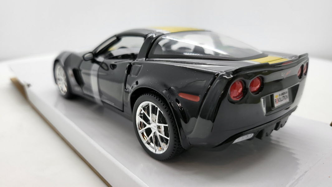 Maisto Chevrolet Corvette Z06 GT1 Commemorative Edition Zwart/Geel 2009 - Schaal 1:24