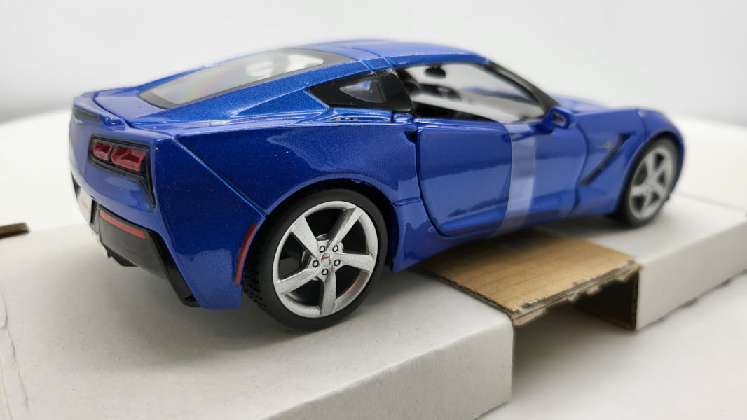 Maisto Chevrolet Corvette Stingray Blauw 2014 - Schaal 1:24