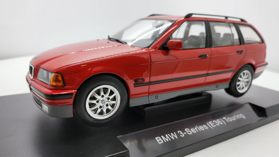 BMW 3-serie E36 Touring 1996 rood – MCG 1:18