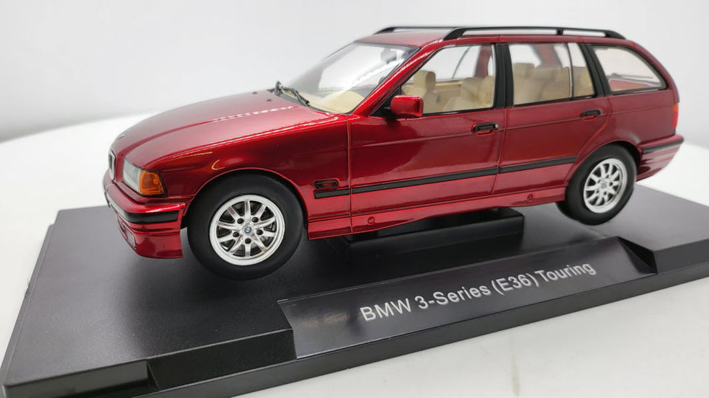 BMW 328i E36 Touring bordeauxrood metallic – MCG 1:18