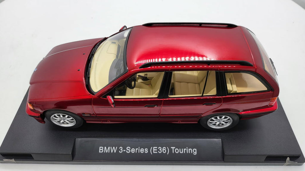 BMW 328i E36 Touring bordeauxrood metallic – MCG 1:18
