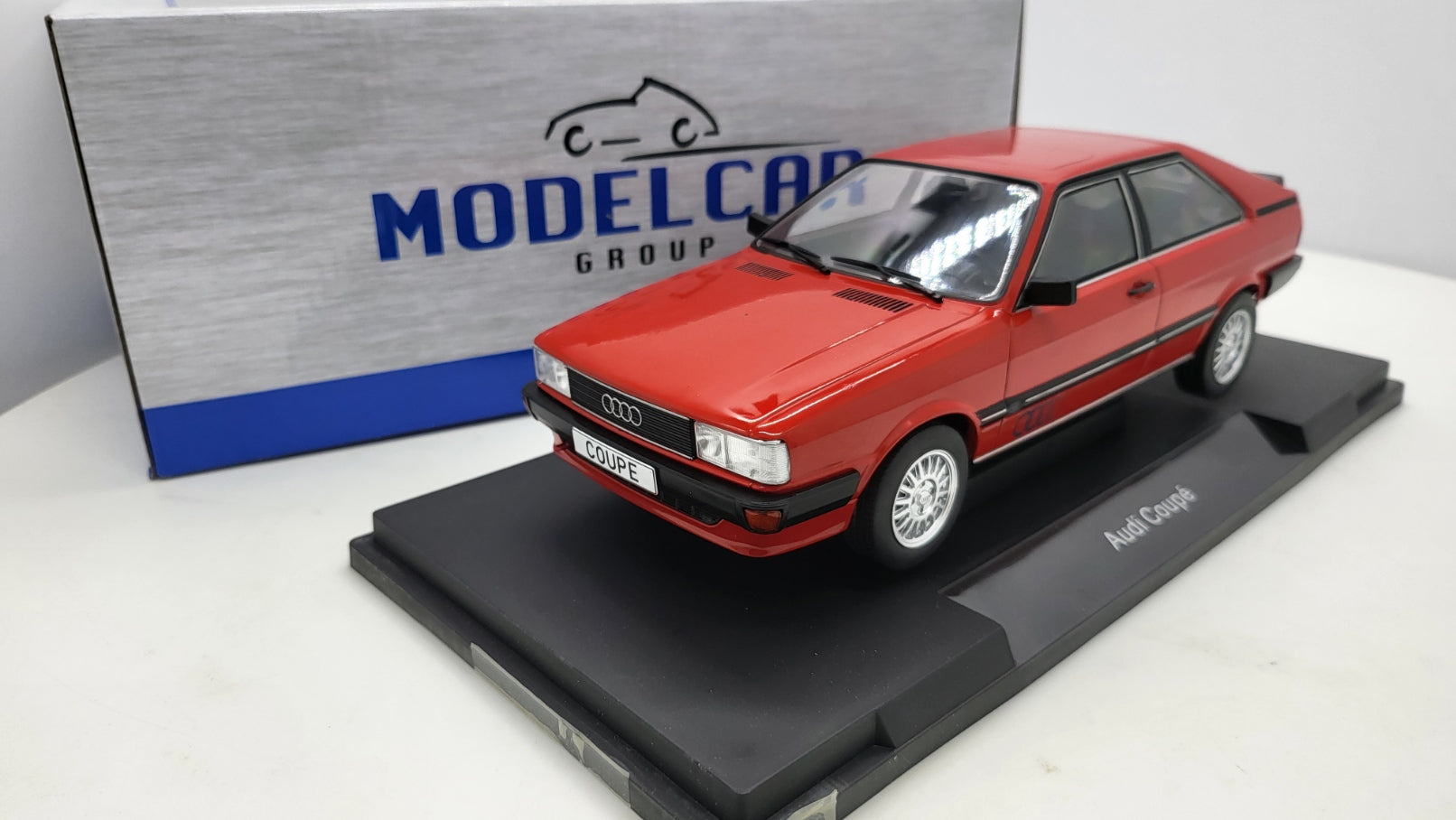 Audi Coupe Rood 1983 MCG 1:18