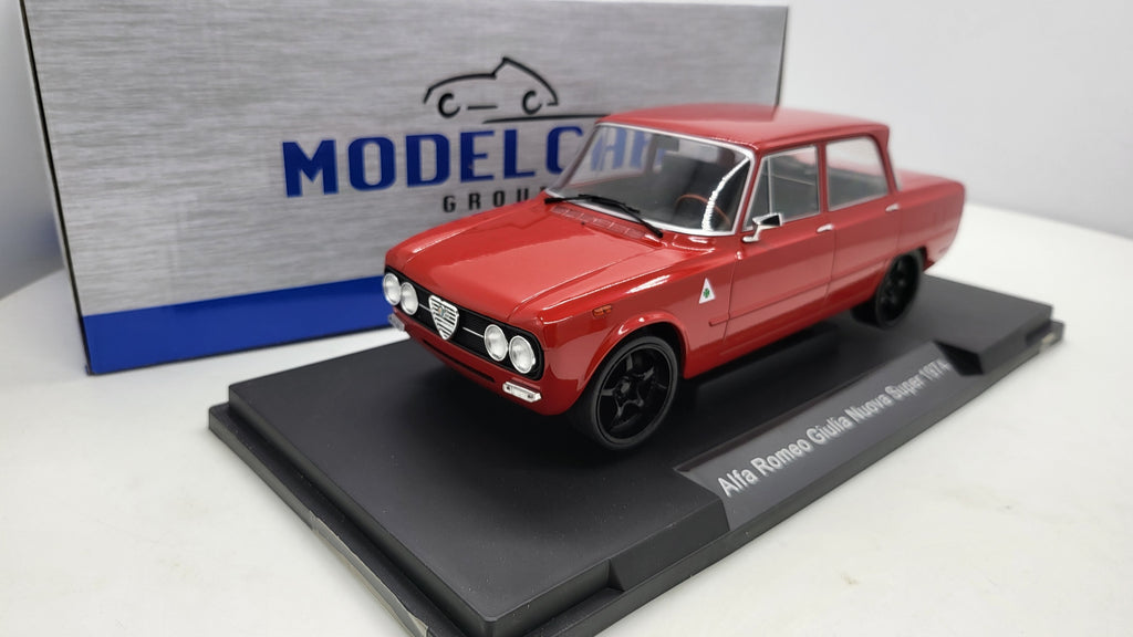 Alfa Romeo Giulia Nuova Super rood 1974 MCG 1:18
