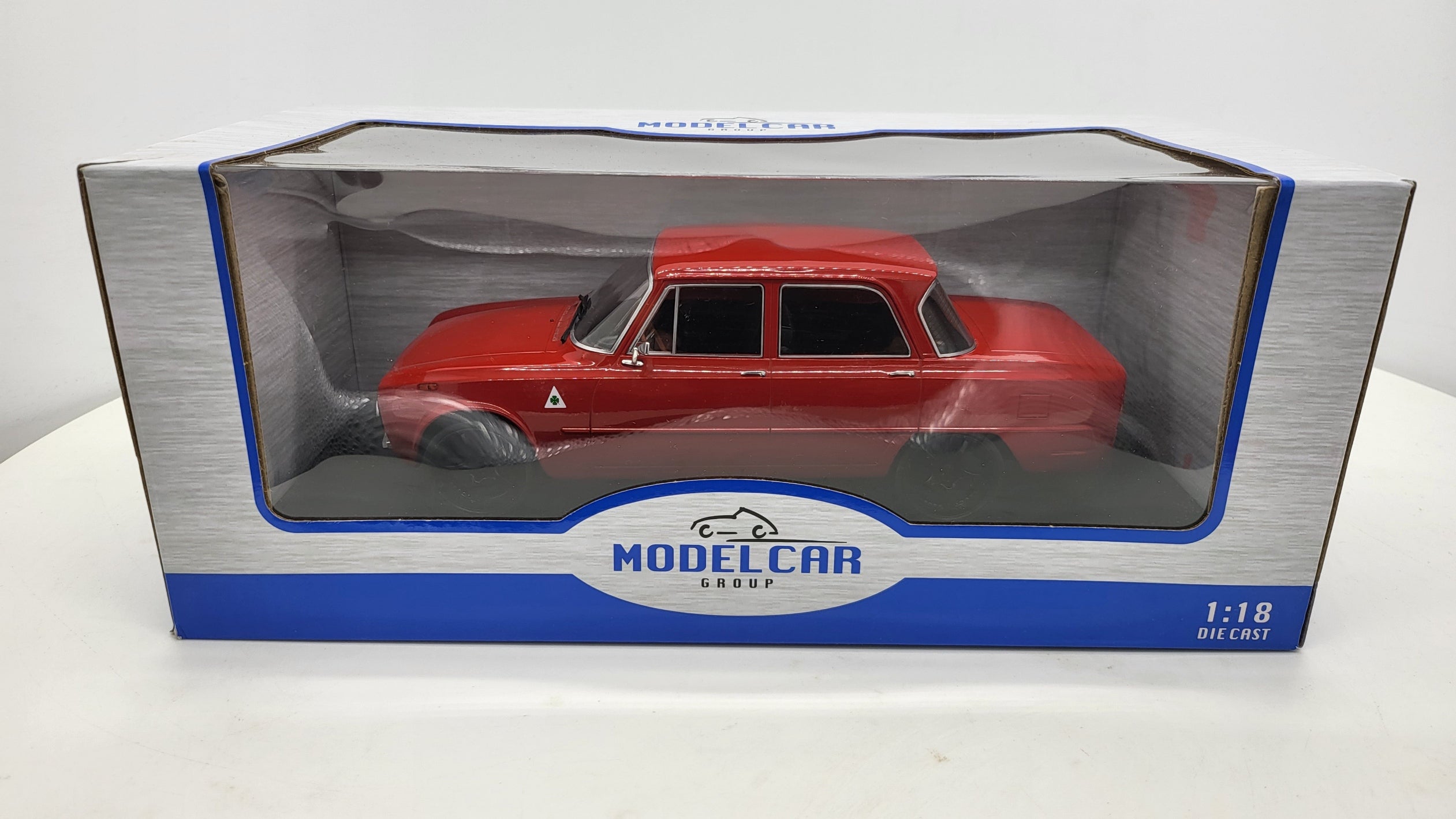 Alfa Romeo Giulia Nuova Super rood 1974 MCG 1:18