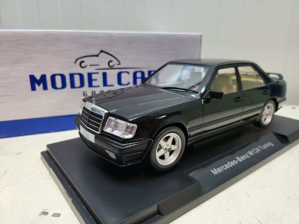 MCG: Mercedes-Benz W124 Tuning Zwart (1986) - Schaal 1:18