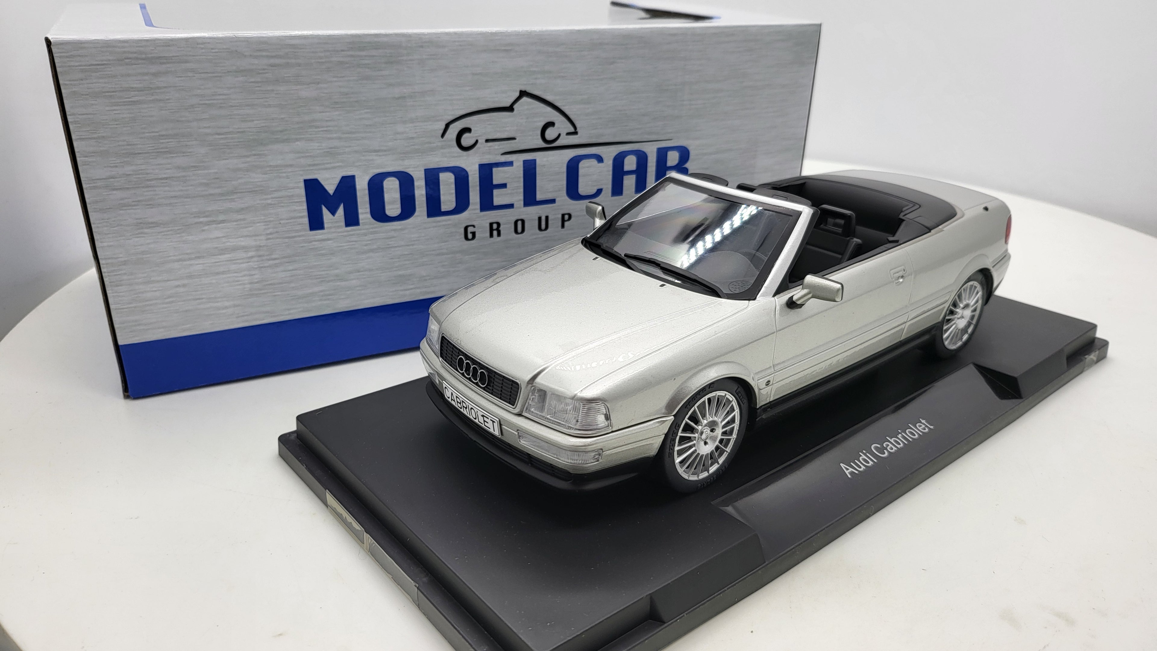 Audi Cabriolet Zilver 1991 MCG 1:18