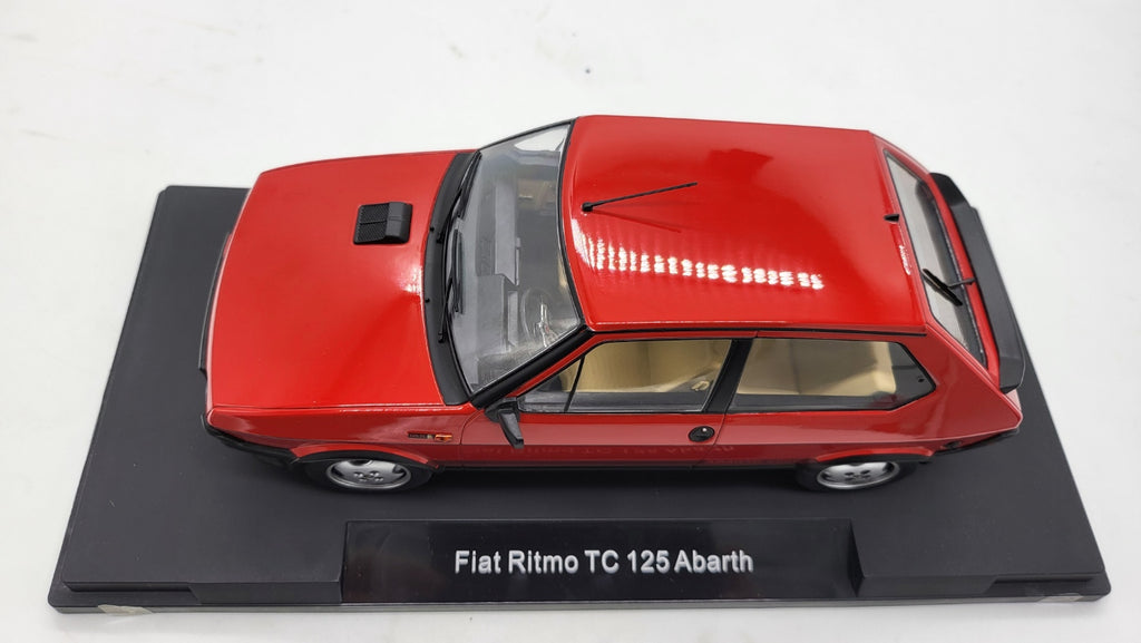 MCG: Fiat Ritmo TC 125 Abarth Rood (1979) - Schaal 1:18