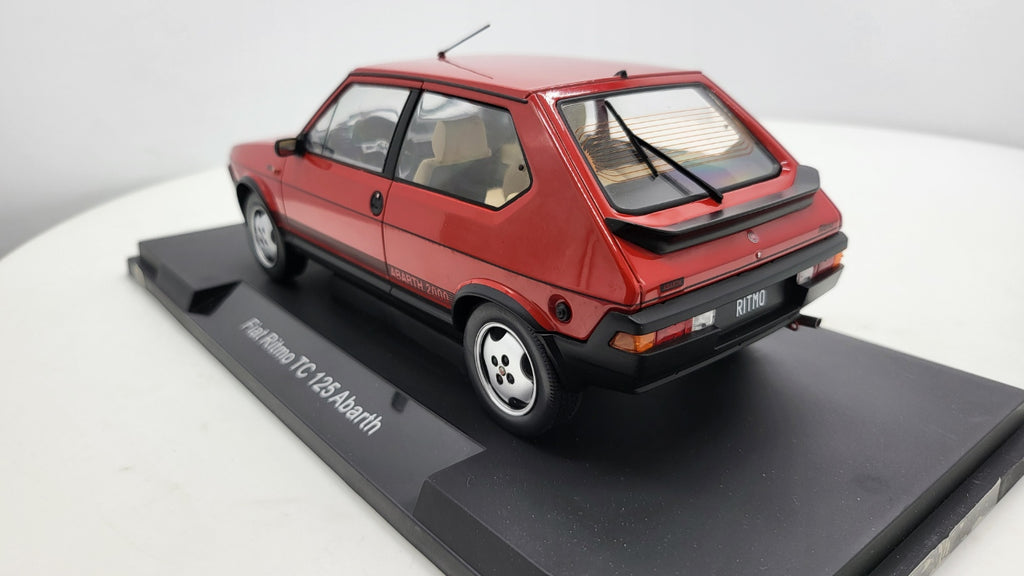 MCG: Fiat Ritmo TC 125 Abarth Rood (1979) - Schaal 1:18
