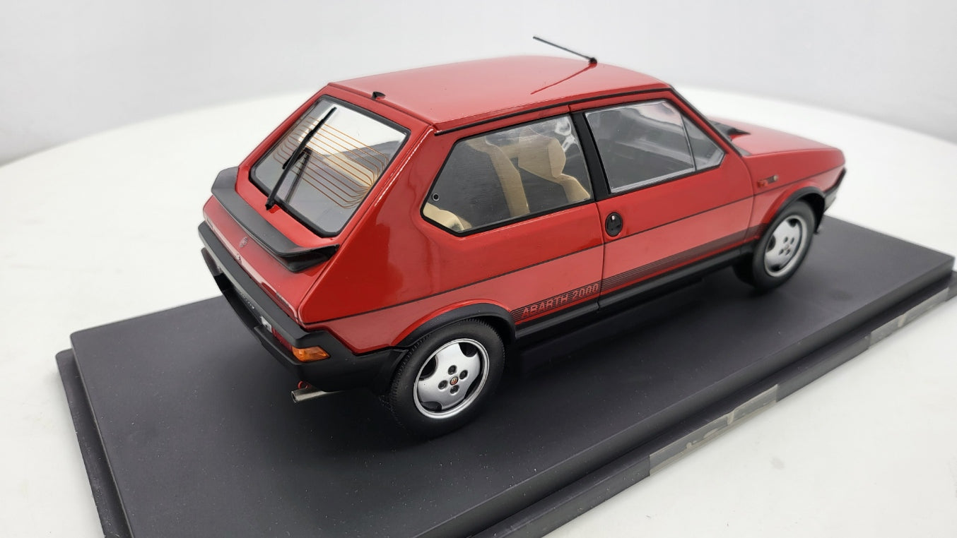 MCG: Fiat Ritmo TC 125 Abarth Rood (1979) - Schaal 1:18