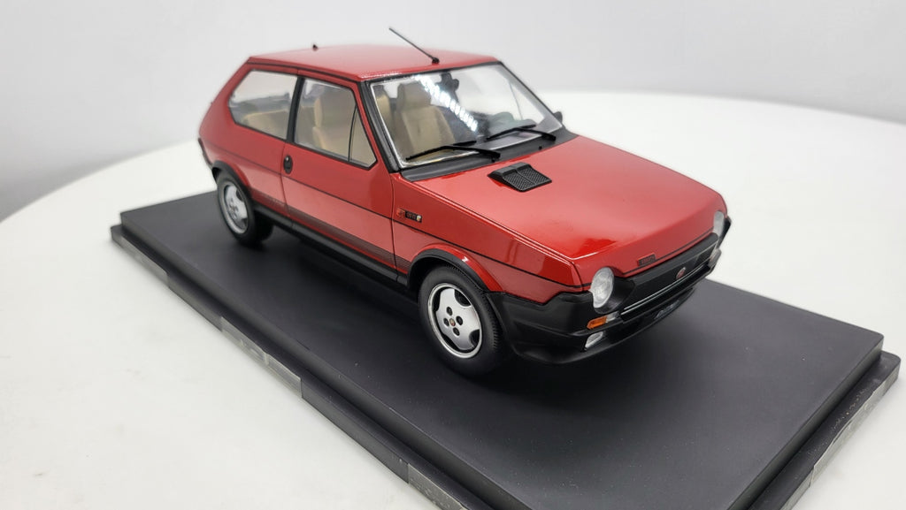 MCG: Fiat Ritmo TC 125 Abarth Rood (1979) - Schaal 1:18