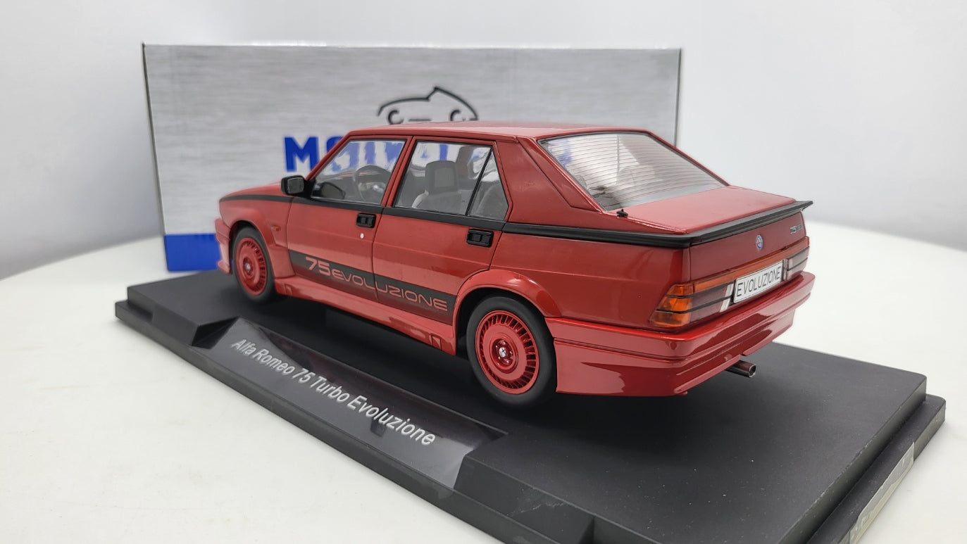 Alfa Romeo 75 Turbo Evoluzione Rood 1987 MCG 1:18