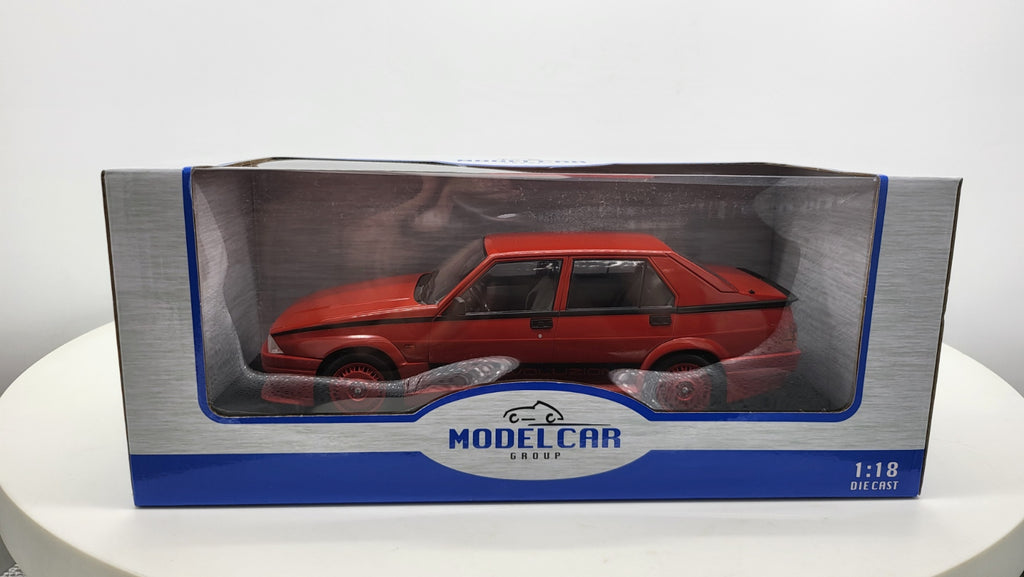 Alfa Romeo 75 Turbo Evoluzione Rood 1987 MCG 1:18