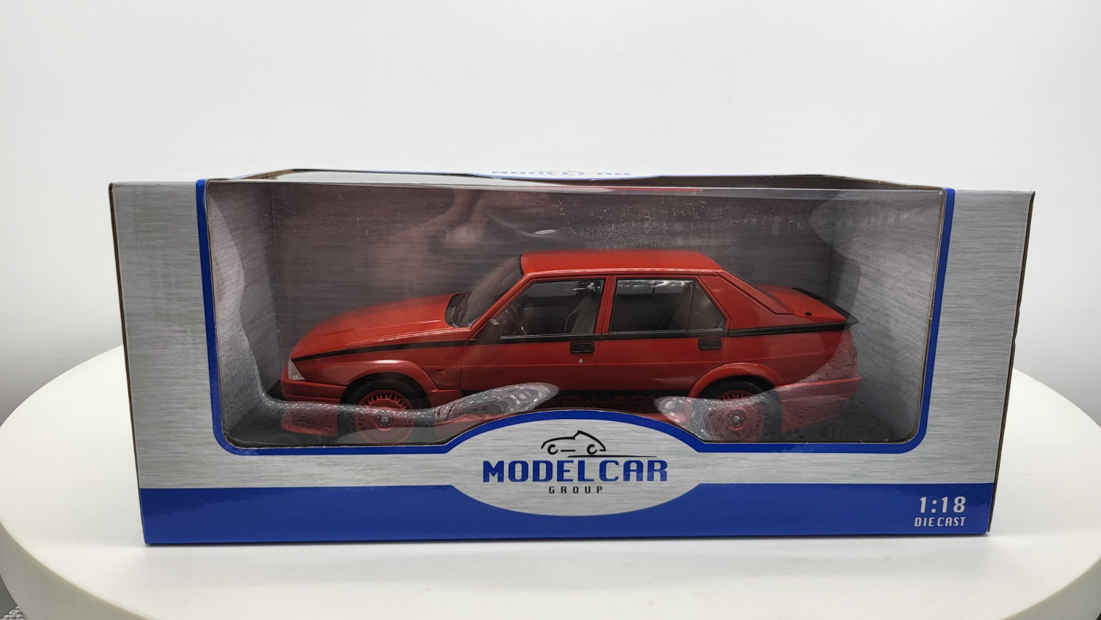 Alfa Romeo 75 Turbo Evoluzione Rood 1987 MCG 1:18