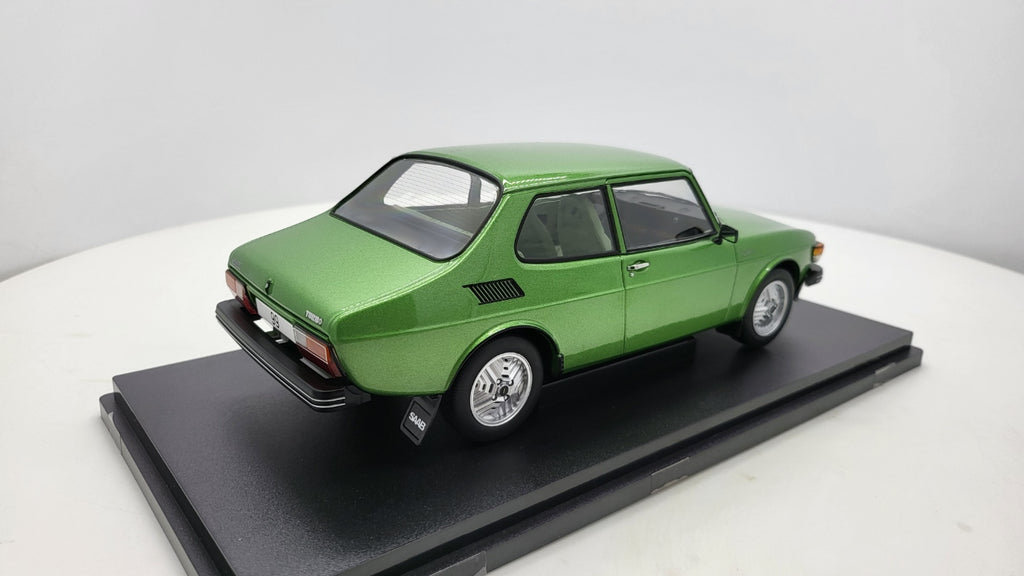 MCG: Saab 99 Turbo Groen (1977) - Schaal 1:18
