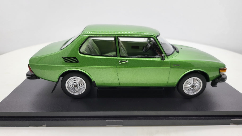 MCG: Saab 99 Turbo Groen (1977) - Schaal 1:18