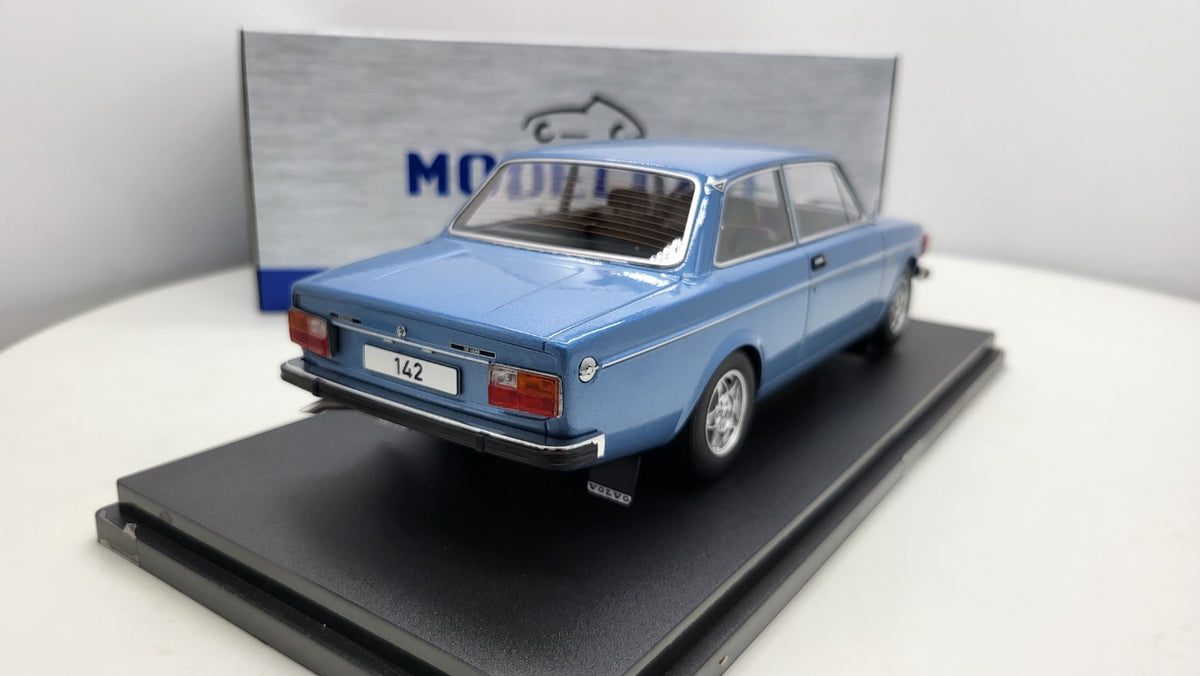 Volvo 142 blauw 1973