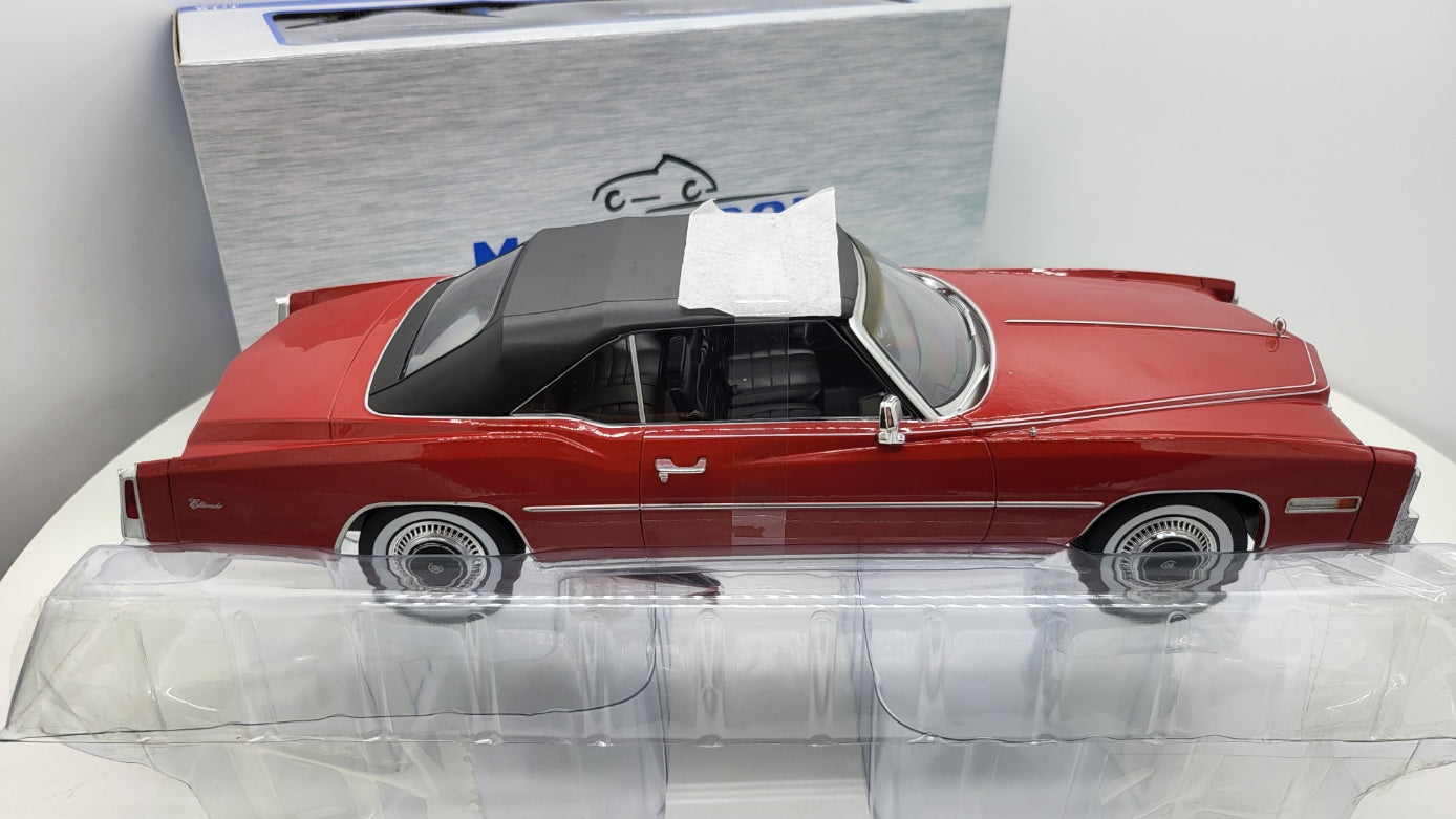 MCG: Cadillac Eldorado Convertible Rood Metallic (1976) - Schaal 1:18