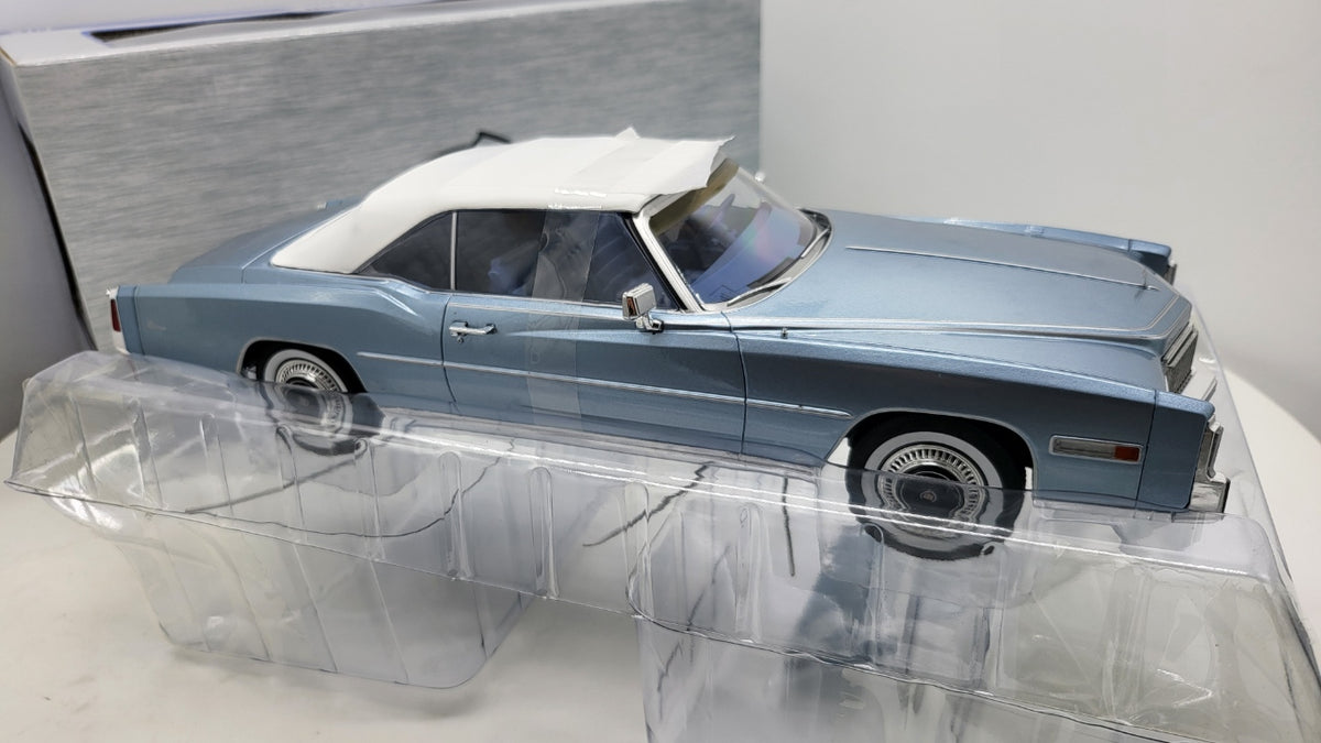 MCG - Cadillac Eldorado Convertible - Lichtblauw - 1976 - 1:18