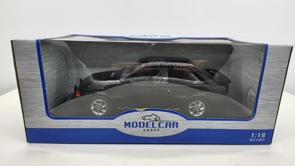 MCG: Ford Escort MK IV RS Turbo S2 Zwart (1990) - Schaal 1:18