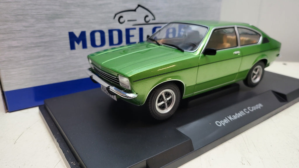MCG Opel Kadett C Coupe Groen 1975 - Schaal 1:18
