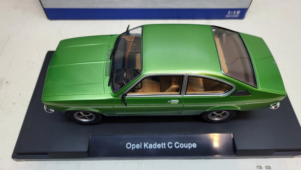 MCG Opel Kadett C Coupe Groen 1975 - Schaal 1:18