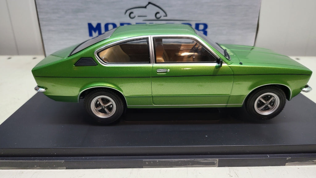 MCG Opel Kadett C Coupe Groen 1975 - Schaal 1:18