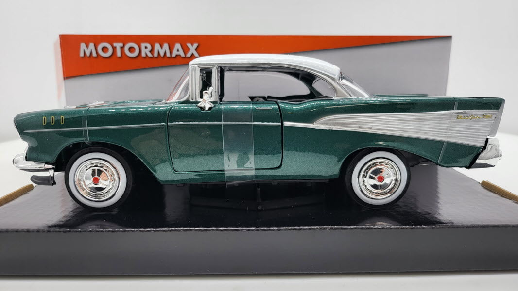 MotorMax Chevrolet Bel Air 1957 – groen – 1:24