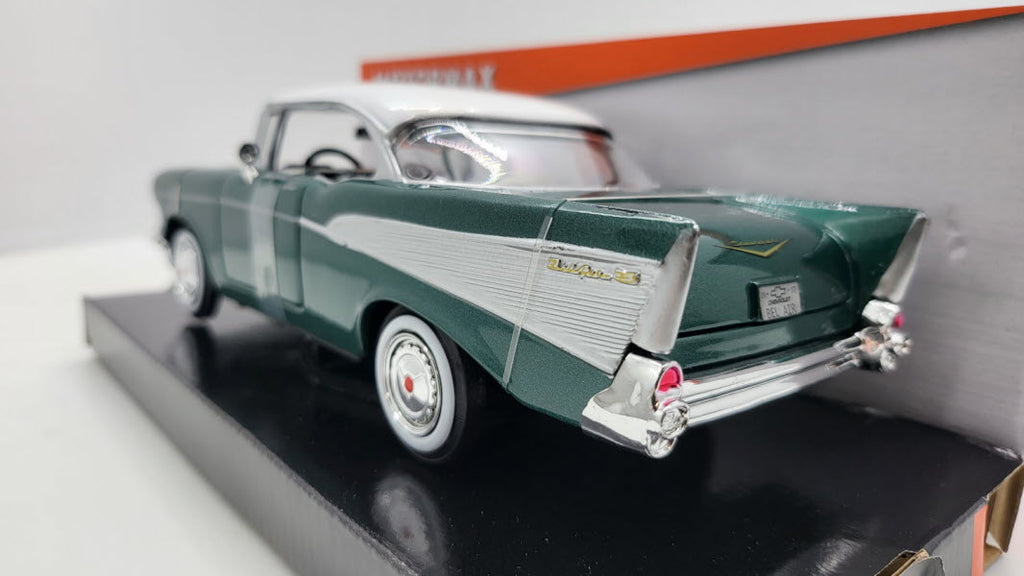 MotorMax Chevrolet Bel Air 1957 – groen – 1:24
