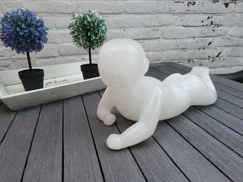 Albast Kunstwerk Kruipende baby