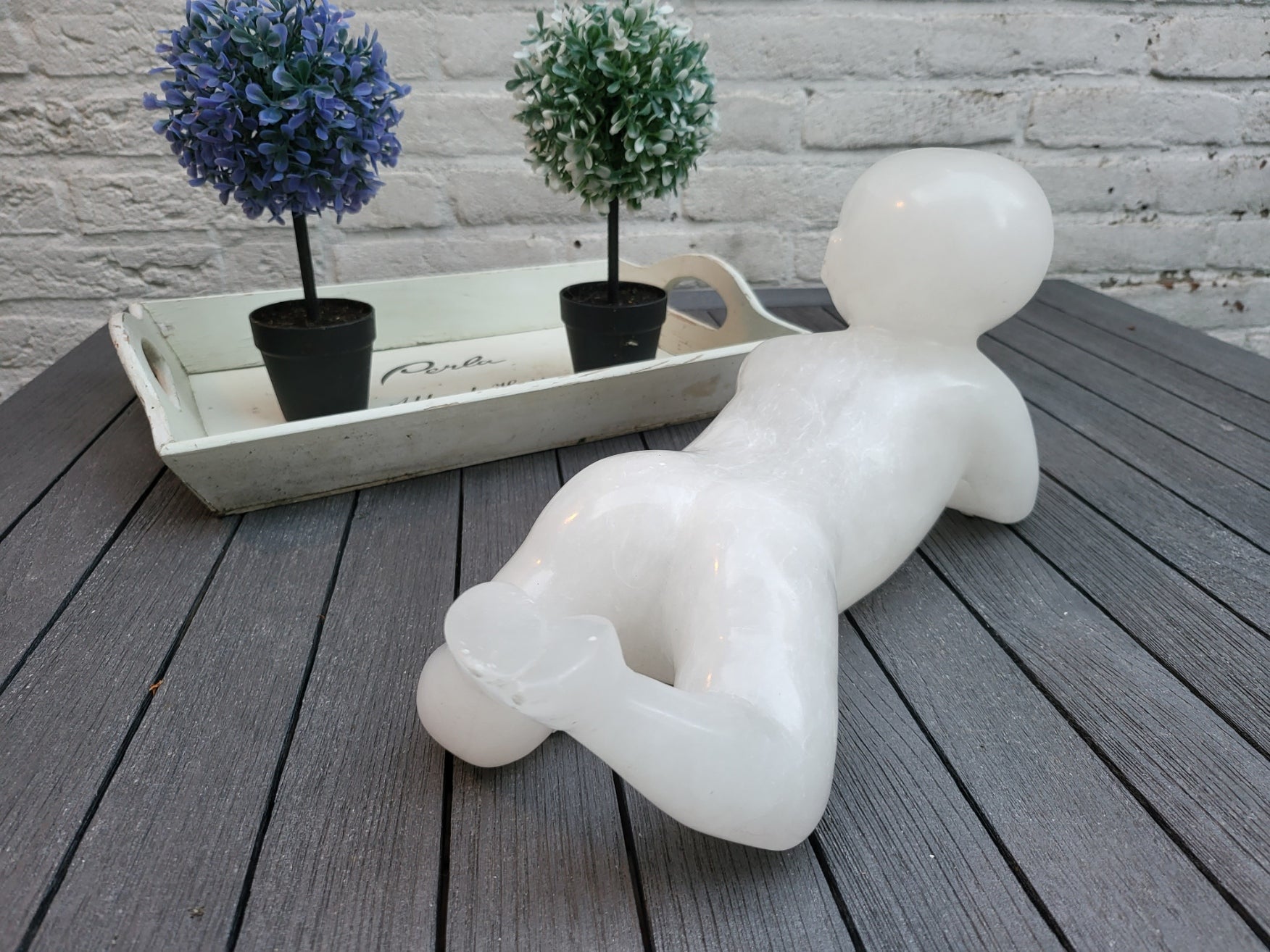 Albast Kunstwerk Kruipende baby