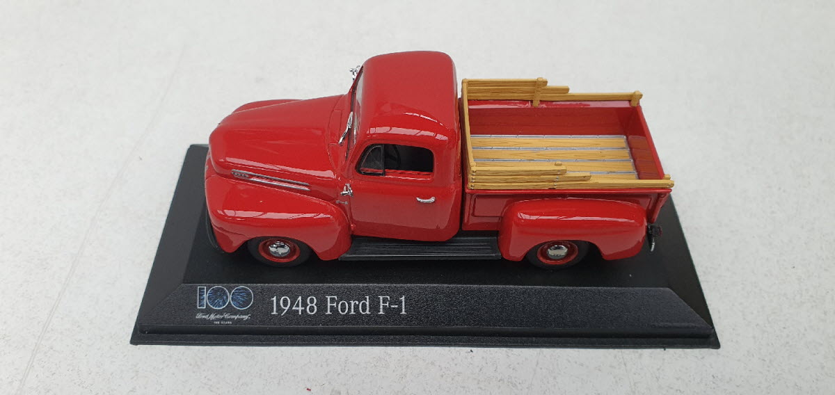 Minichamps Ford F-1 Rood 1948 - Schaal 1:43