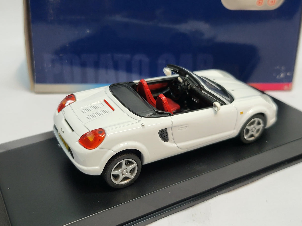 Potatocar Toyota MR2 Cabriolet, wit, 2002-2005 - Schaal 1:43