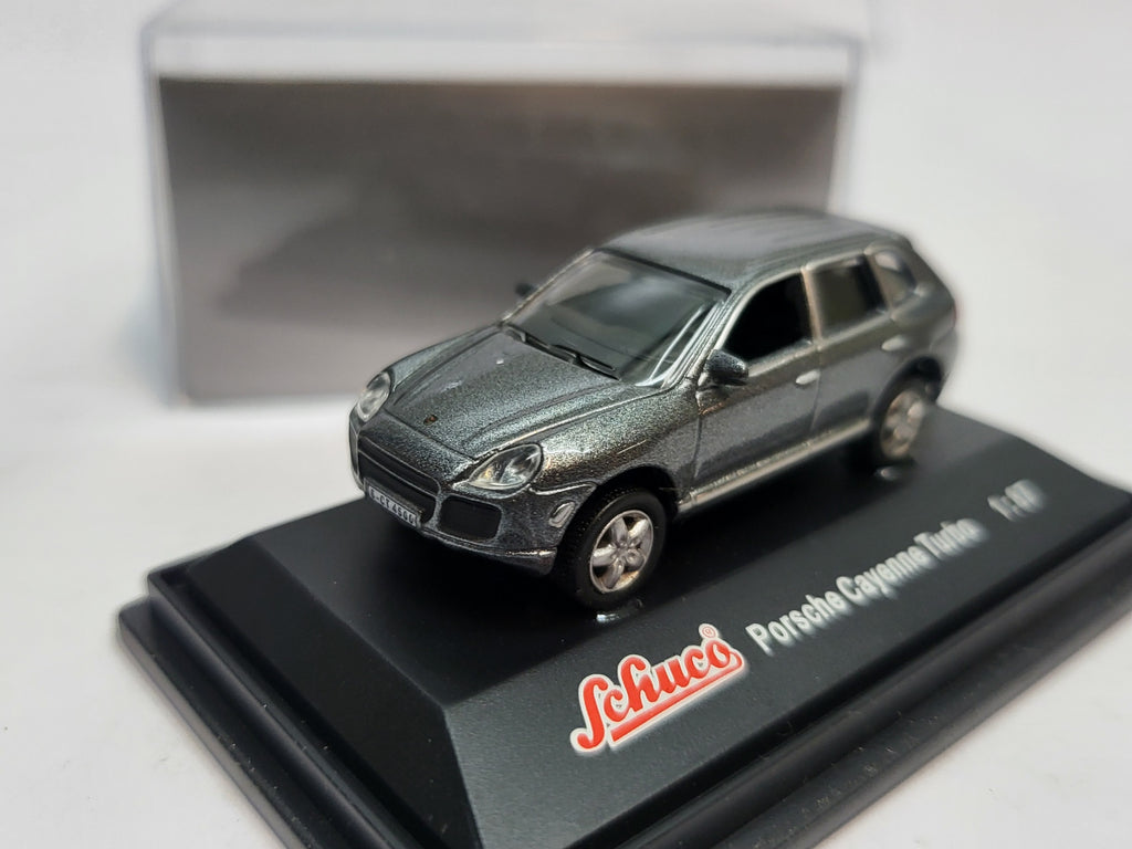 Porsche Cayenne Turbo Grijs - Schuco 1:87