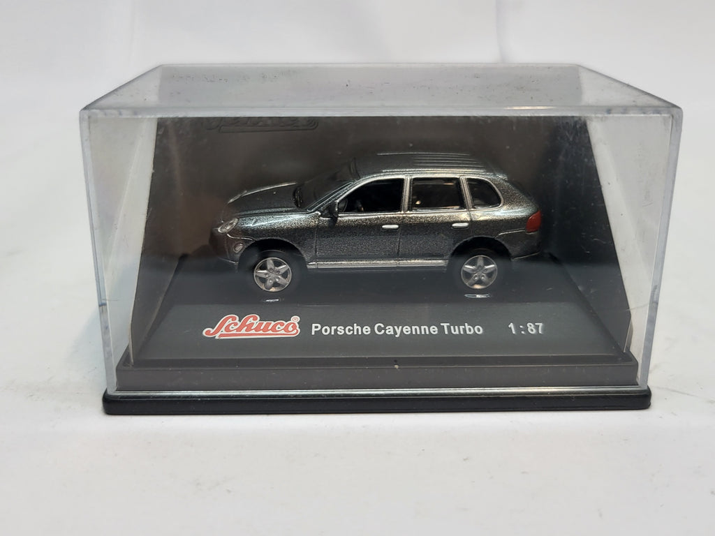 Porsche Cayenne Turbo Grijs - Schuco 1:87