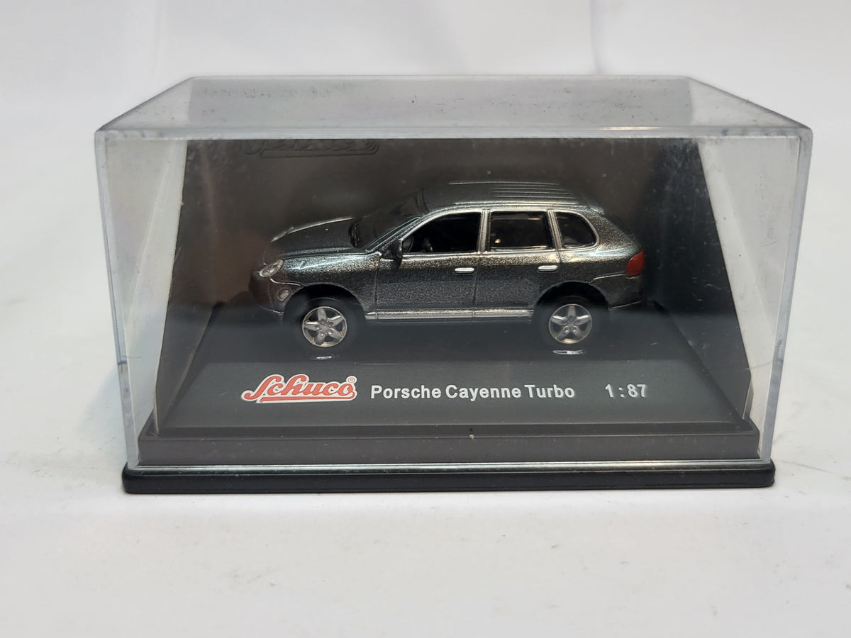 Porsche Cayenne Turbo Grijs - Schuco 1:87